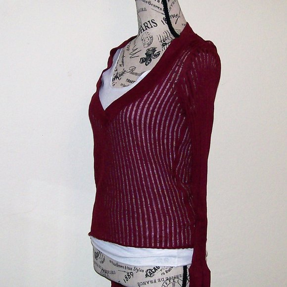 NWOT Beautiful 2 in 1 Sweater Top - Picture 2 of 6